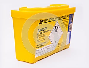 Medical sharps waste container