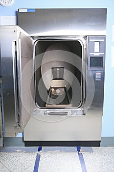 Medical sterilizing machine