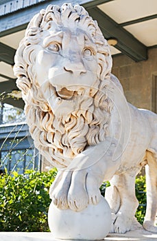 Medici lion with sphere near Vorontsov Palace