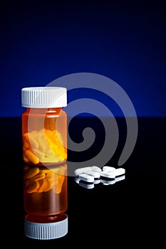 Medicin, tablets and pillbottle