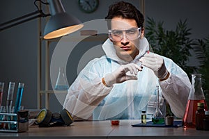 The medicine drug researcher working in lab