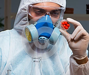 Medicine drug researcher working in lab