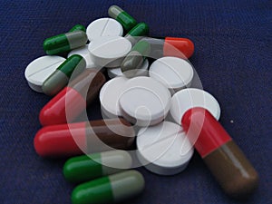 Medicine medical healthcare antibiotics antihistamine pills capsule paracetamol omprezole tinidazole vitamin