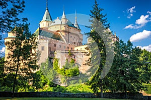 Středověký hrad Bojnice, Slovensko.