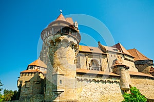 The medieval Kreuzenstein castle in Leobendorf village photo