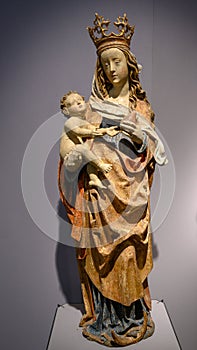 Medieval Statue of Virgin Mary with Son Jesus, Kunsthalle Wuerth, Old Masters Collection Wuerth, Schwabisch Hall, Germany