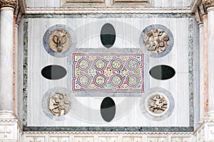 Medieval Venetian Gothic ornaments on the San Marco Basilica fac