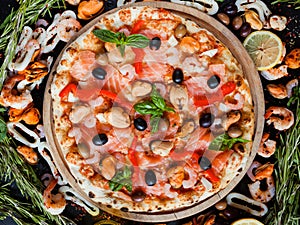 Mediterranean pizza seafood olive homemade recipe