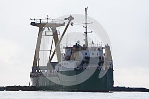 Medium ship view from the stern (rear view)