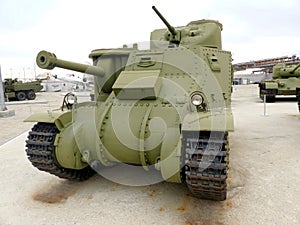 Medium tank M3A5 Lee, 1941-1942, manufactured 6258 pcs, USA.