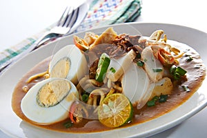 Mee Rebus Spicy Noodle Table Set