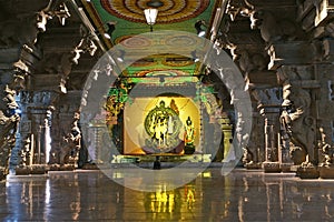 Meenakshi hindu temple in Madurai, Tamil Nadu