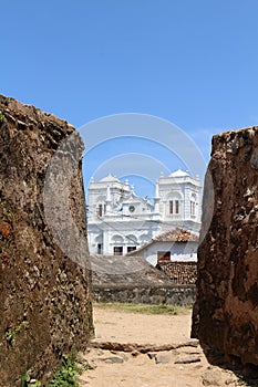 The Meera Mosqe within the Galle Fort, seen from between of two