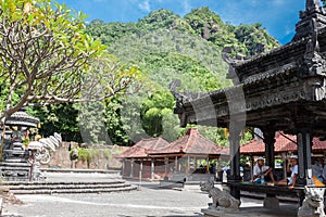 Melanting temple