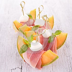 Melon with prosciutto