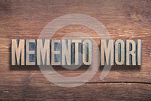 Memento mori wood