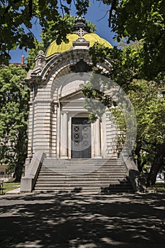 Memorial tomb closeup