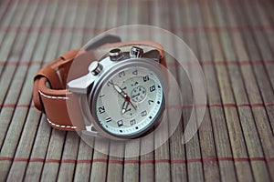 Men`s Classic Wristwatch