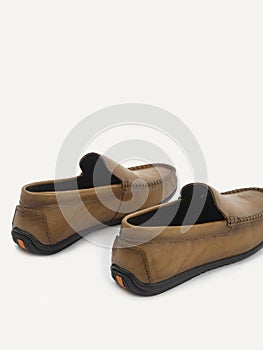 men\'s leather shoes