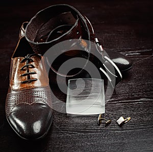 Men shoes and belt