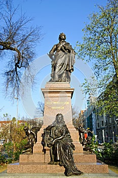 Mendelssohn bartholdy statue photo