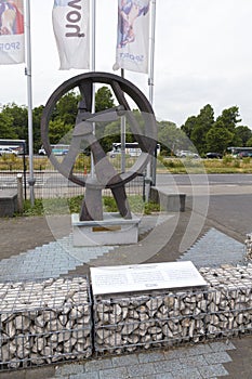 Mens sana in corpore sano monument photo