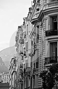 Menton houses