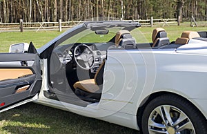 Mercedes benz cabriolet, sideview