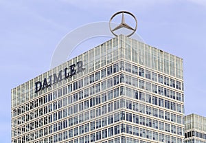 Mercedes Benz Logo