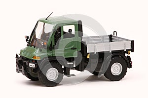 Mercedes-Benz Unimog U400