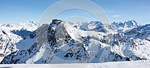 Meribel mottaret val thorens peak view sun snowy mountain landscape France alpes 3 vallees