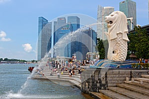 Merlion Fountain - Singapore Skyline