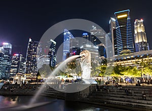 Merlion Statue, the landmark of Singapore with skyscrapers in the background