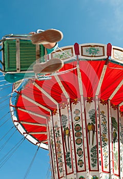 Merry-go-round carousel