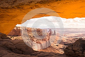 Mesa Arch at sunrise, Canyonlands National Park, Utah, USA