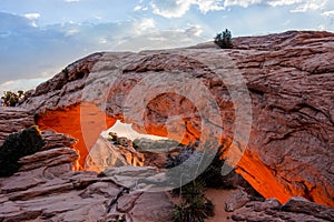 Mesa arch at sunrise with vibrant colours