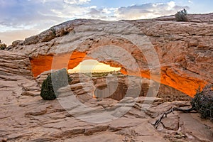 Mesa arch at sunrise with vibrant colours