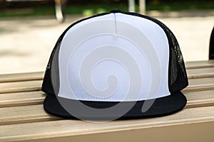 Mesh hat cap flat visor with black and white color