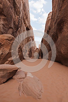 Mesmerizing shot of the Arches National Park, Double Arch Castle USA