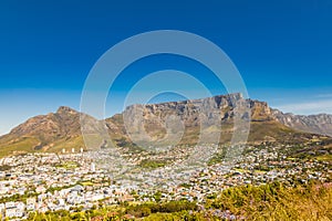 Mesmerizing shot of the view of Table mountain from Signal Hill in Cape Town