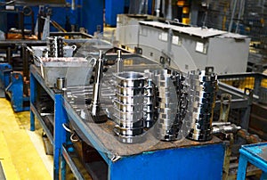 Metal billet for the production of gears on a threading machine for automobile gearboxes for trucks.