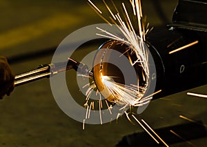 Metal cutting with acetylene torch