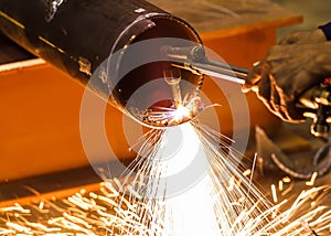 Metal cutting with acetylene torch