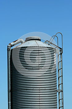 Metal feed silo