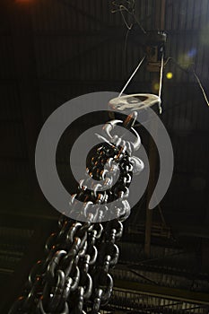 Metal industrial chains with hooks