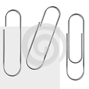 Metal paperclip