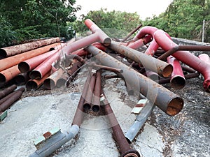Metal pipe