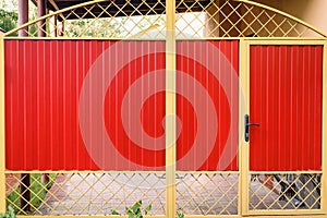 Metal red Fence with Door and Gate of Modern Style Design Metal Fence Ideas. Front view