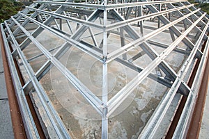 Metal roof structure