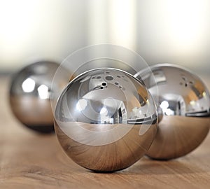 Metallic balls